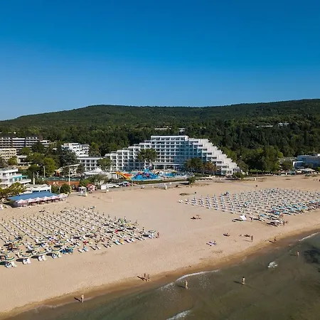 Dorostor Hotel 2*